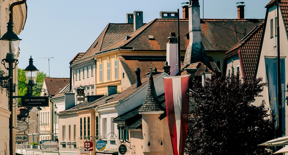 Austrian lender turns to credit card SRT as unsecured lending expands