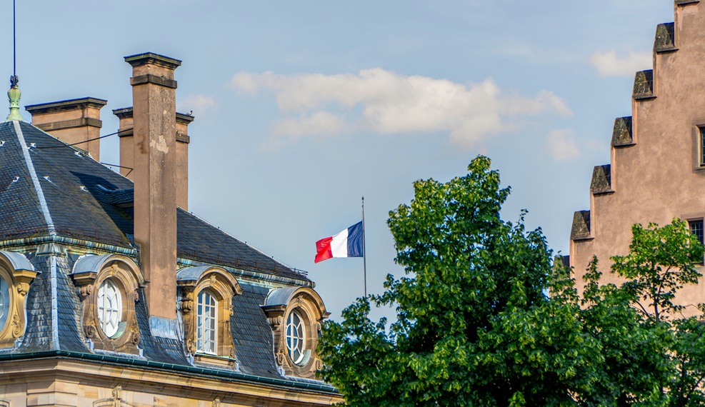 Credit Immobilier de France launches jumbo mortgage book sale